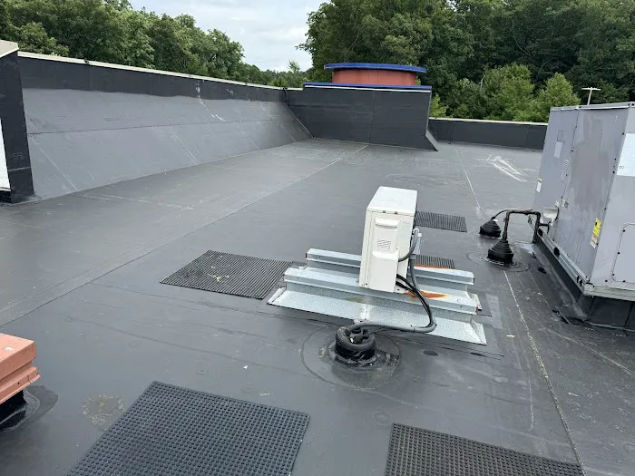 Loja's General Construction Picture 9