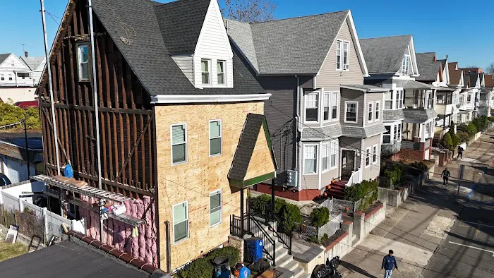 Loja's General Construction Picture 7