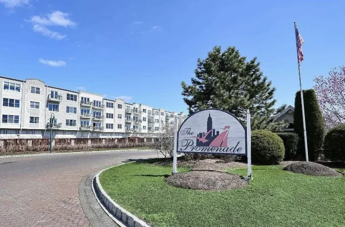 CLARK BROTHERS ROOFING & CONSTRUCTION Picture 1