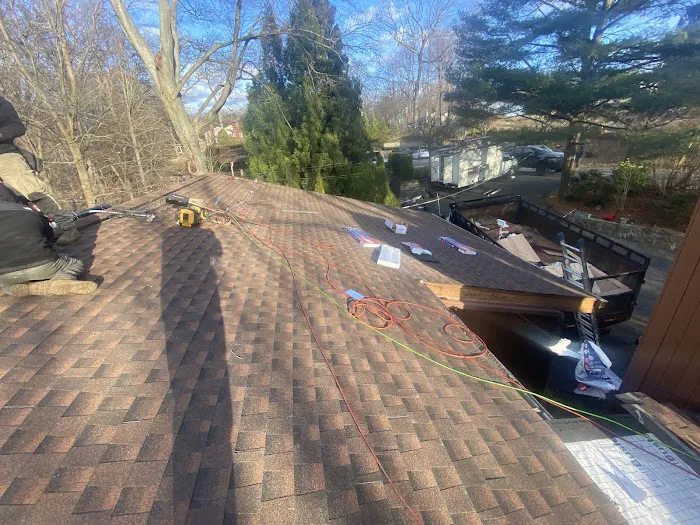 KNA Roofing Picture 2