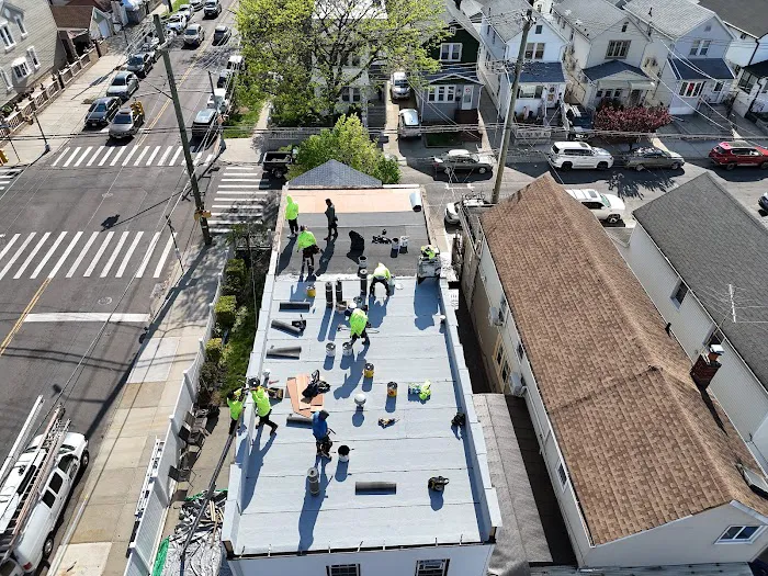 Power Roofing & Siding Manhattan Picture 3