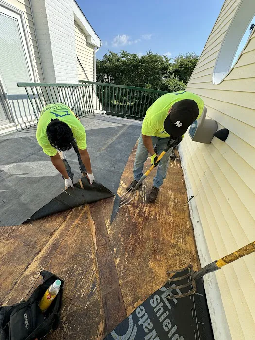 Power Roofing Services Manhattan Picture 1