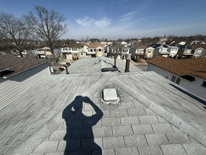 CALCO ROOFING / SEAMLESS GUTTERS Picture 3