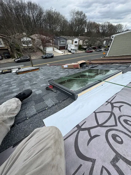 CALCO ROOFING / SEAMLESS GUTTERS Picture 10