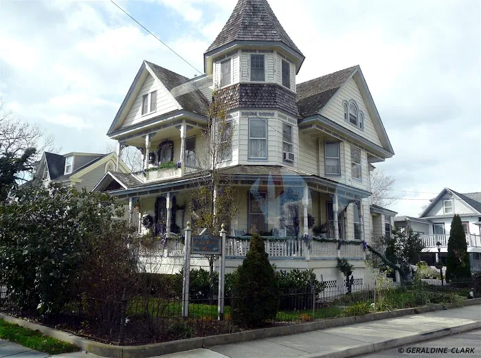 Quick Call Roofing Pro Picture 1