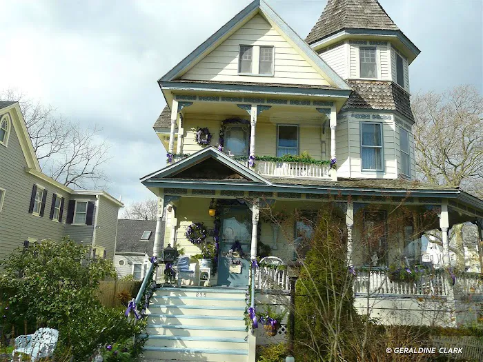 Quick Call Roofing Pro Picture 2