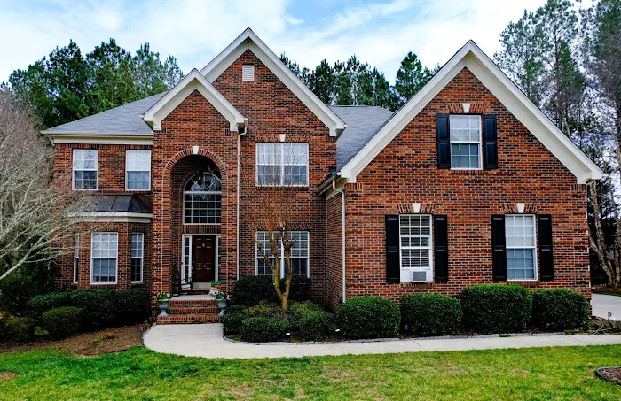 Monarch roofing&construction Picture 6