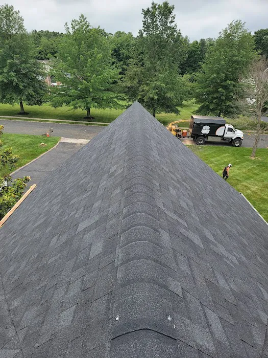 Good Hands Roofing, Siding & Gutters Picture 3