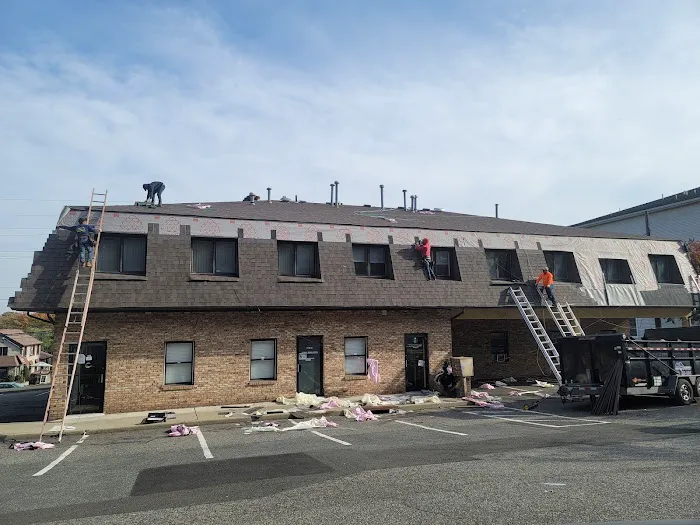 Good Hands Roofing, Siding & Gutters Picture 6