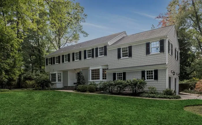 Swedemount Roofing & Siding Picture 8