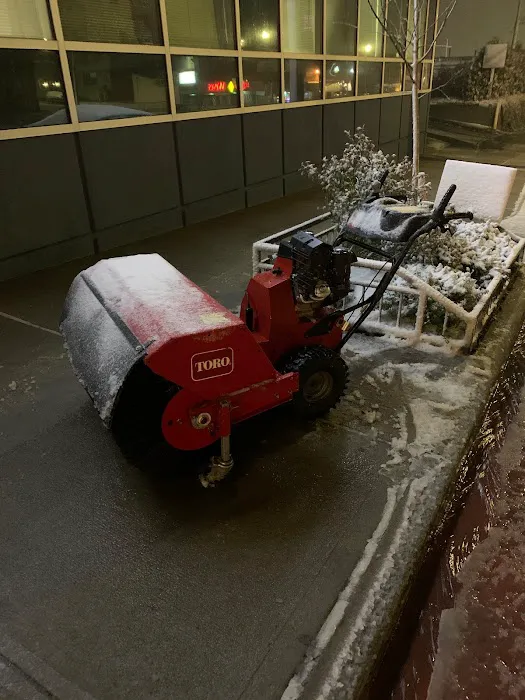 ROOFING / SEAMLESS GUTTERS CALCO Picture 6