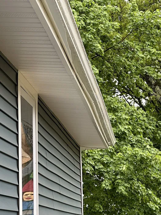 American Quality Roofing & Siding Picture 4