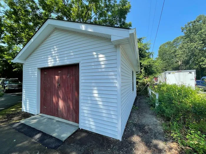 Right Above Roofing Picture 2