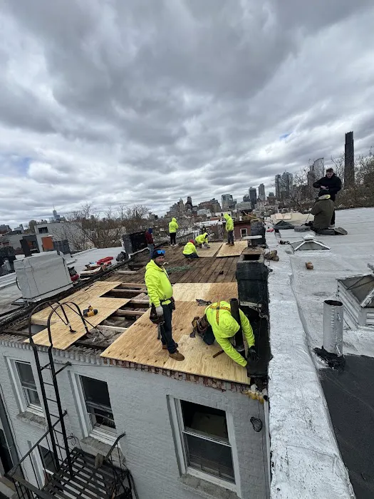 Power Roofing & Exteriors Brooklyn Picture 2