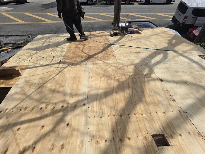 Power Roofing & Exteriors Brooklyn Picture 8