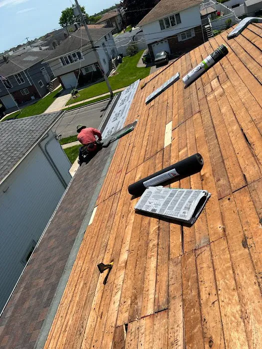 Legendary Roofers Picture 1