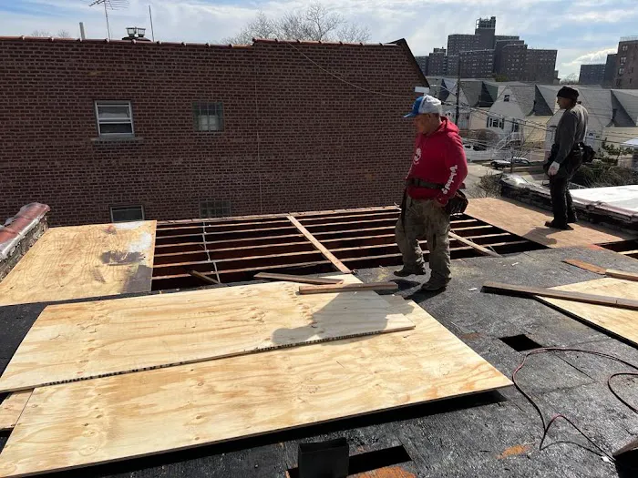 Legendary Roofers Picture 5