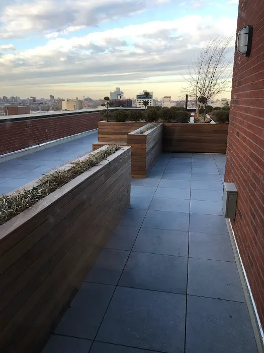 Roofing contractor nyc Picture 2