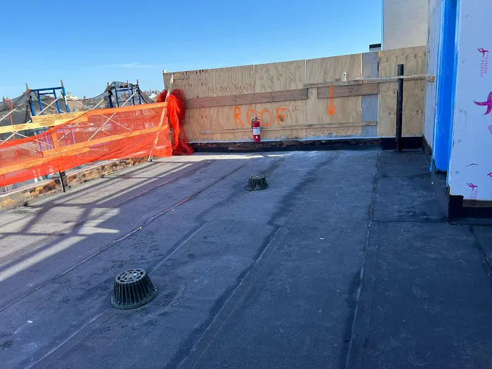 Roofing contractor nyc Picture 4