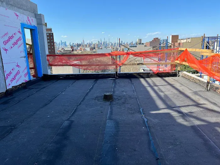 Roofing contractor nyc Picture 5