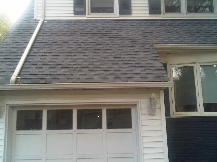 Howie Roofing & Construction Picture 1