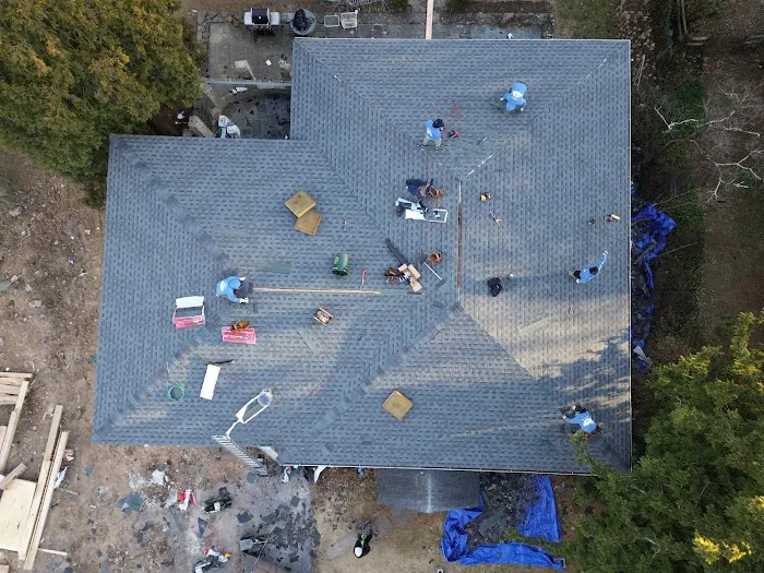 Hernandez & Sons Roofing Picture 4