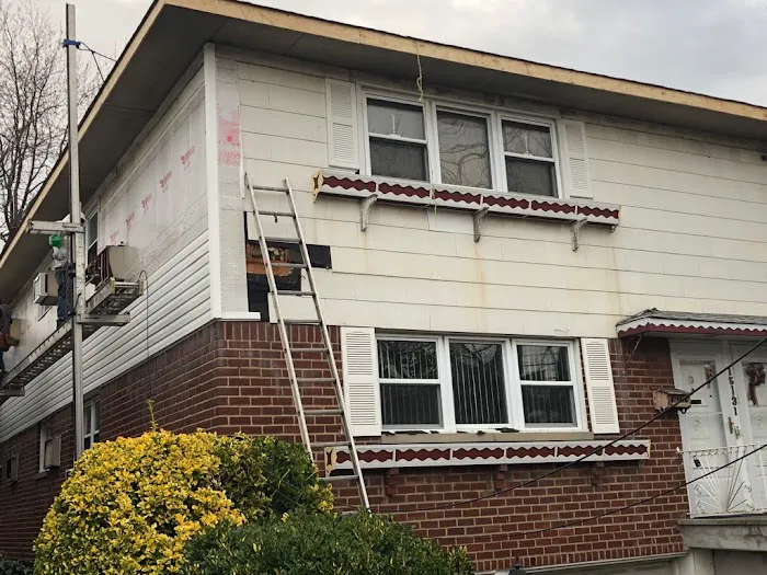 Ray's Roofing & Siding Picture 4