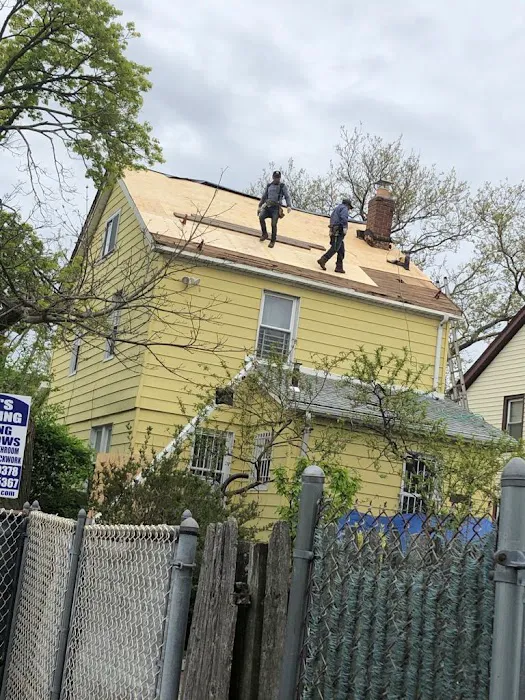 Ray's Roofing & Siding Picture 6