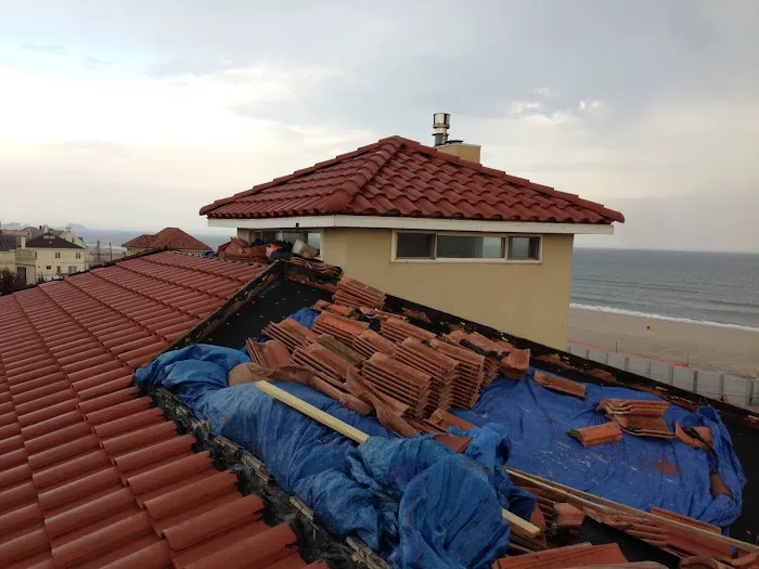 Ray's Roofing & Siding Picture 9