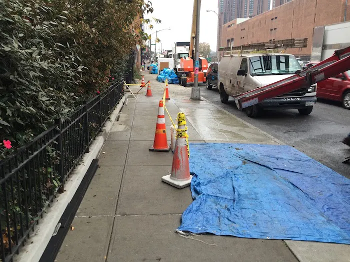 234 E 204Th Street Picture 2