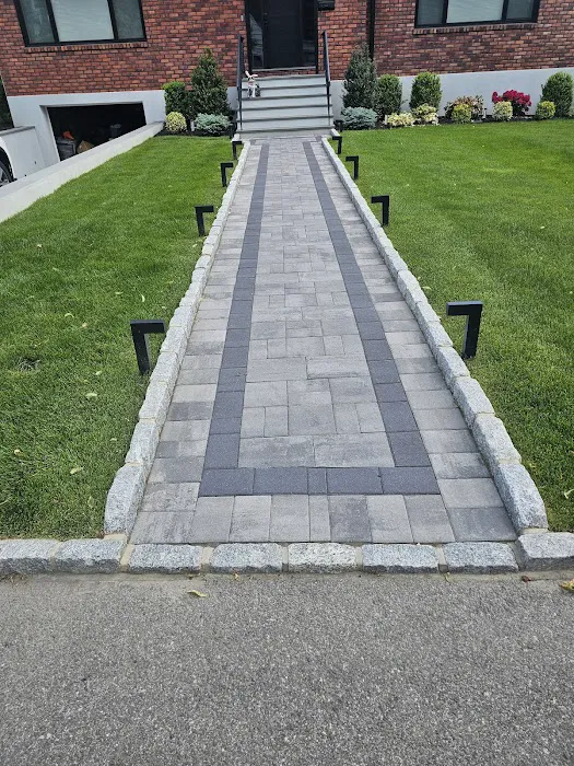 AK GATSIOS Picture 8