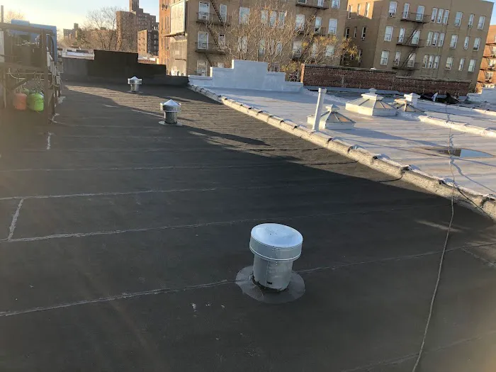 R Luis Constructions Picture 2