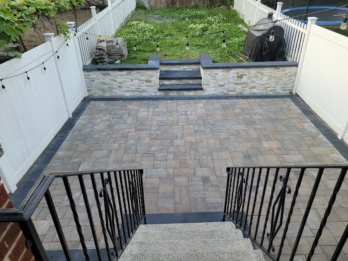 R Luis Constructions Picture 4