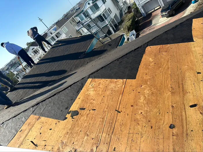 Tritop Roofing and Siding Picture 4