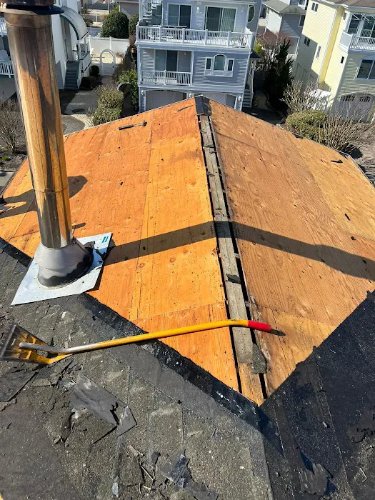 Tritop Roofing and Siding Picture 9