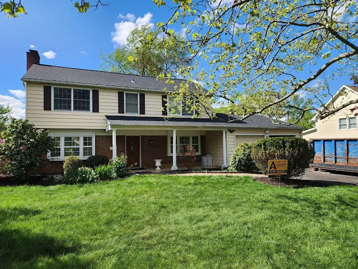 Aura Home Exteriors Picture 3