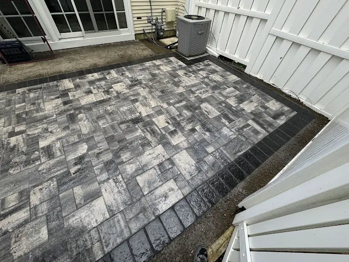 One Top Rated Construction Picture 7