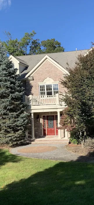 Leomar Roofing Picture 1