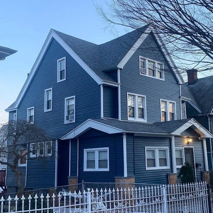 Prestige Works Roofing & Siding Picture 7