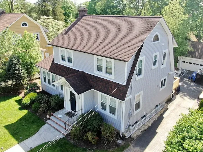 Prestige Works Roofing & Siding Picture 8