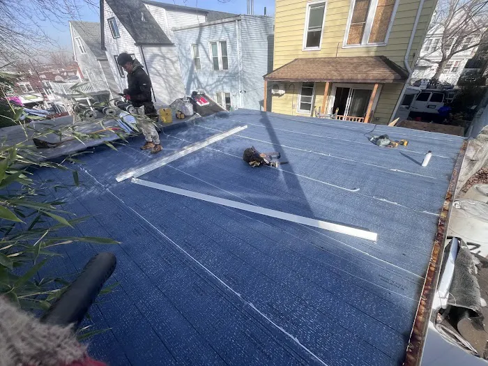 HighRise Roof Repair and Replacement Picture 3