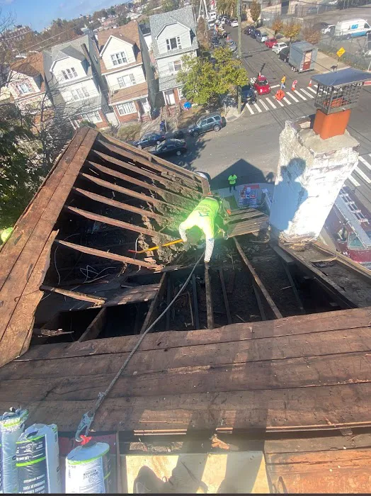 Bronx Roofer & Siding Picture 8