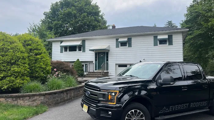 Everest Roofing Picture 1