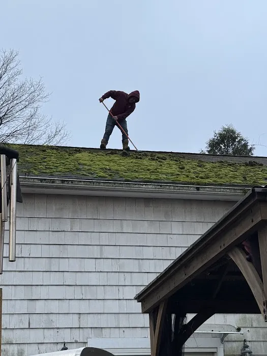 American Roofing & Contracting llc Picture 2