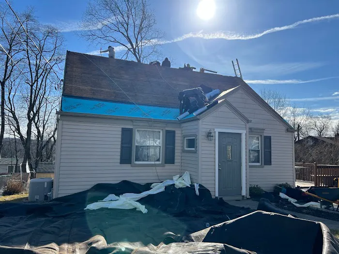 Top Pro Roofing Contractor Cedar Grove Picture 1