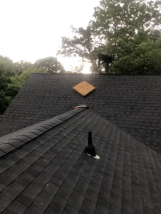 Mid Atlantic Roofing & Siding Picture 2