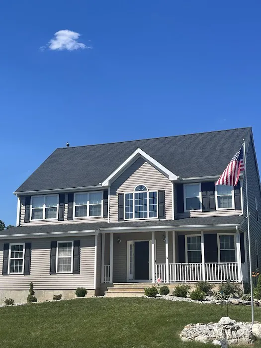 MNT Roofing & Siding Picture 7