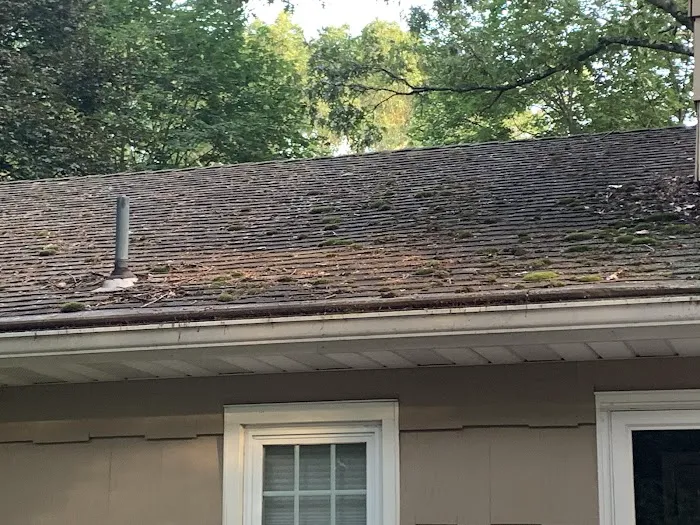 Eric's Roofing Picture 1