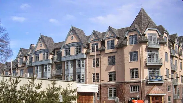 L&M Company Picture 3