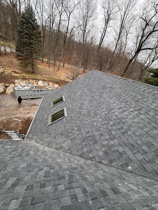 DY CONSTRUCTION LLC Picture 2